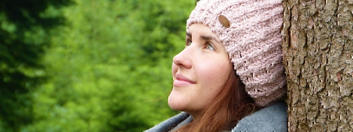 zufriedene junge Frau